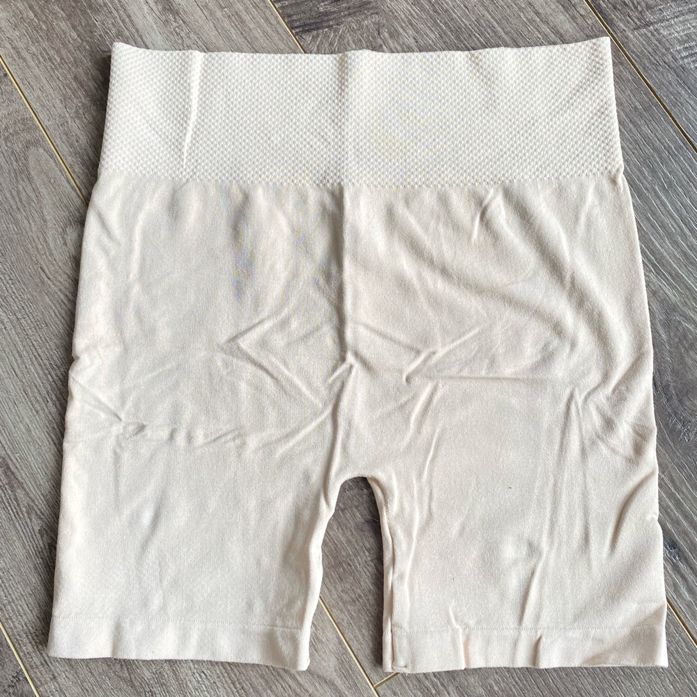 3/$15 Nude shapewear high rise shorts | one size